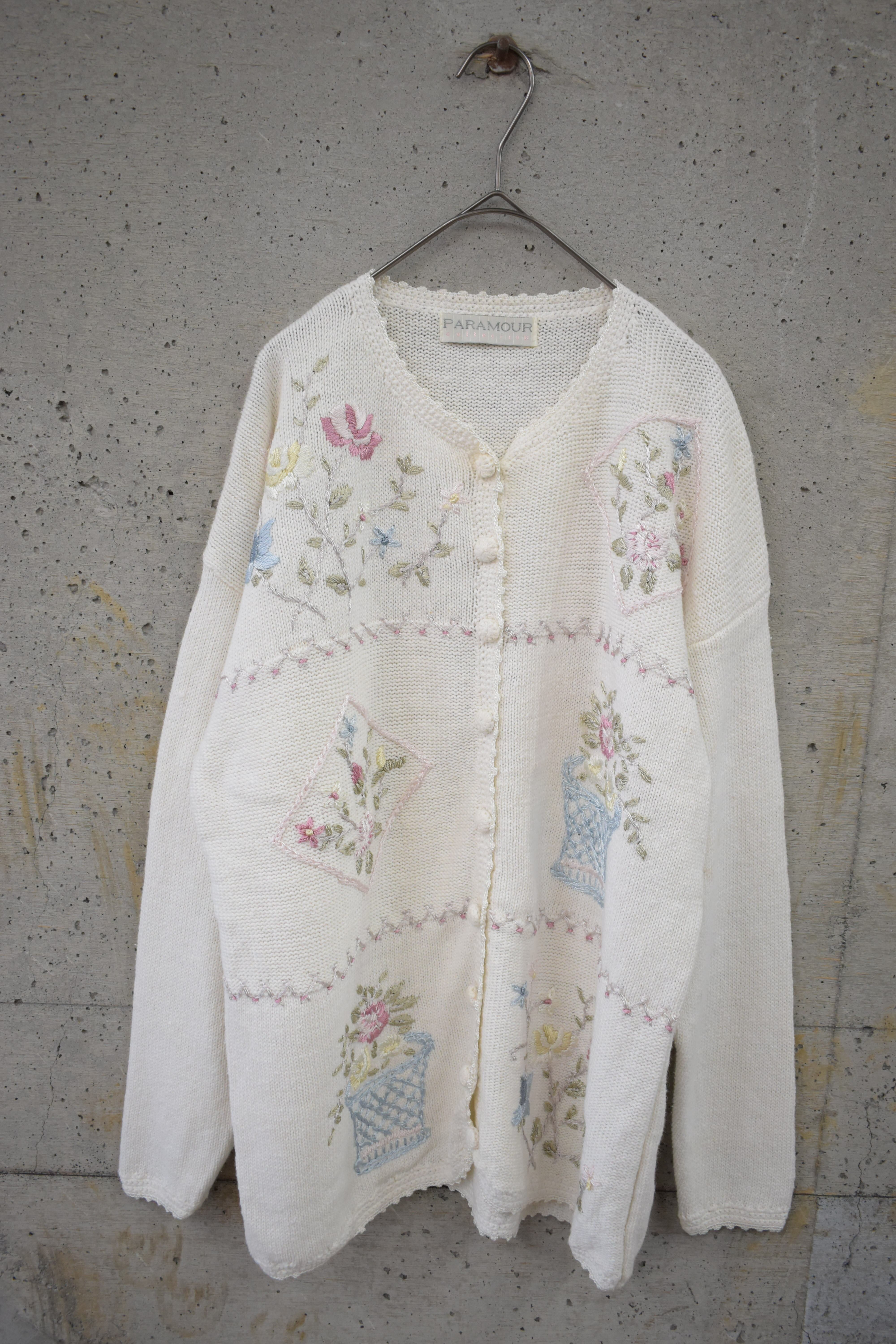 White floral embroidered loose-fitting cardigan