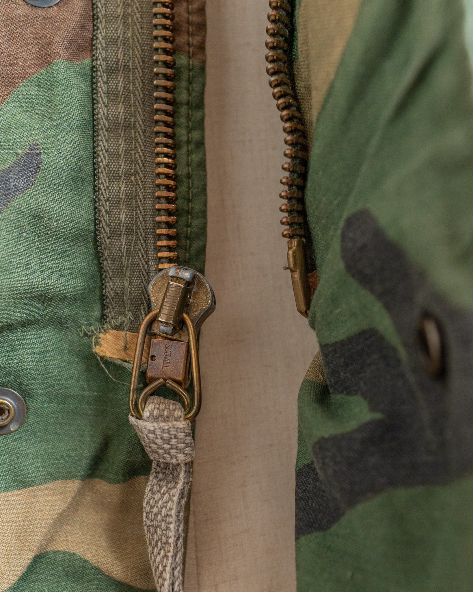 M-65 82年製 US実物 SCOVILL ZIP ウッドランドカモ M-65 82年製 US実物 SCOVILL ZIP ウッドランドカモ