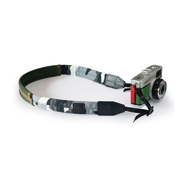 カメラストラップ：camouflage  +cushion camera strap |モノトーン  +オリーブ クッション