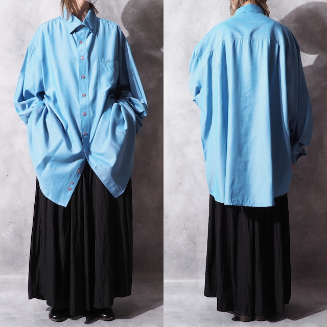 ” FUBU ” glossy light blue color drape loose shirt