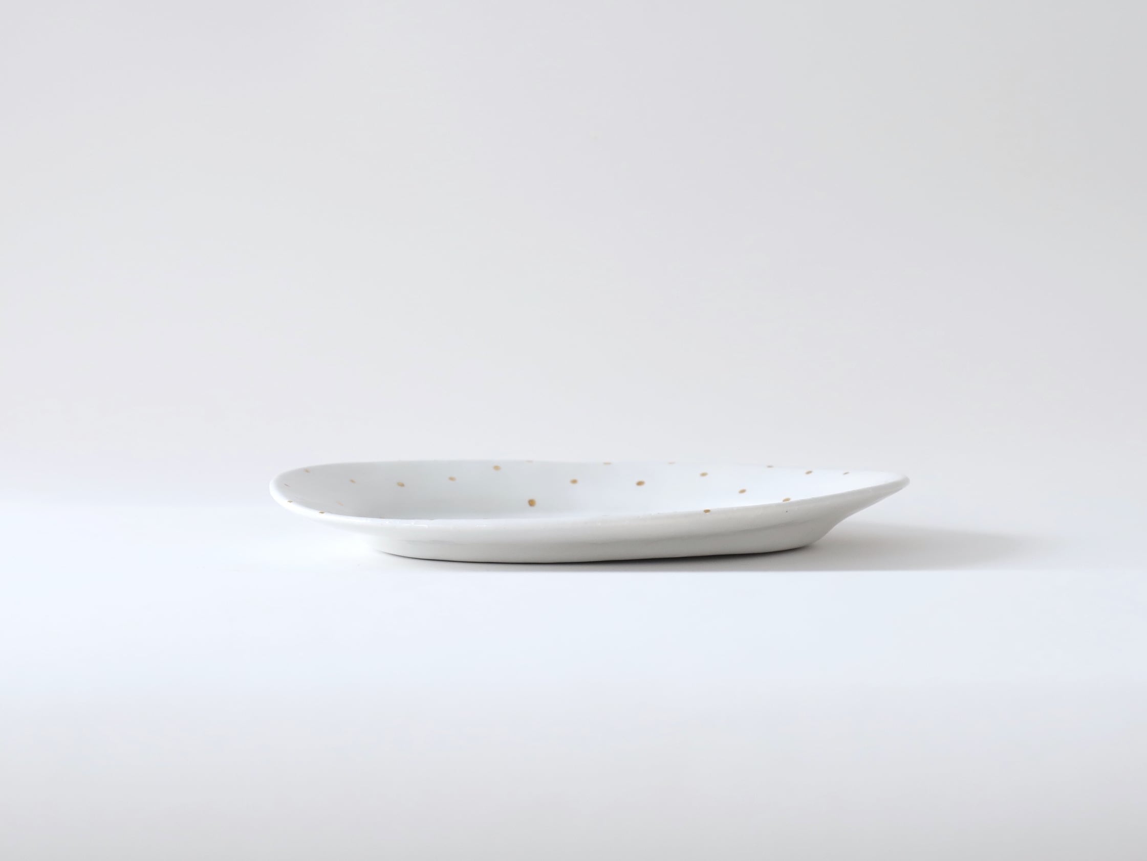 中囿義光 オーバル皿（金彩） ドット D | Galerie NUAGE