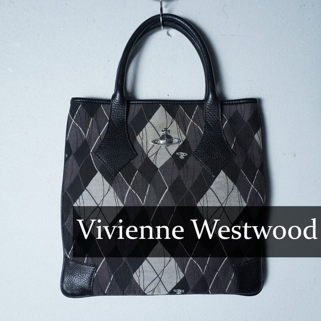 Vivienne Westwood】ヴィヴィアンウエストウッド 