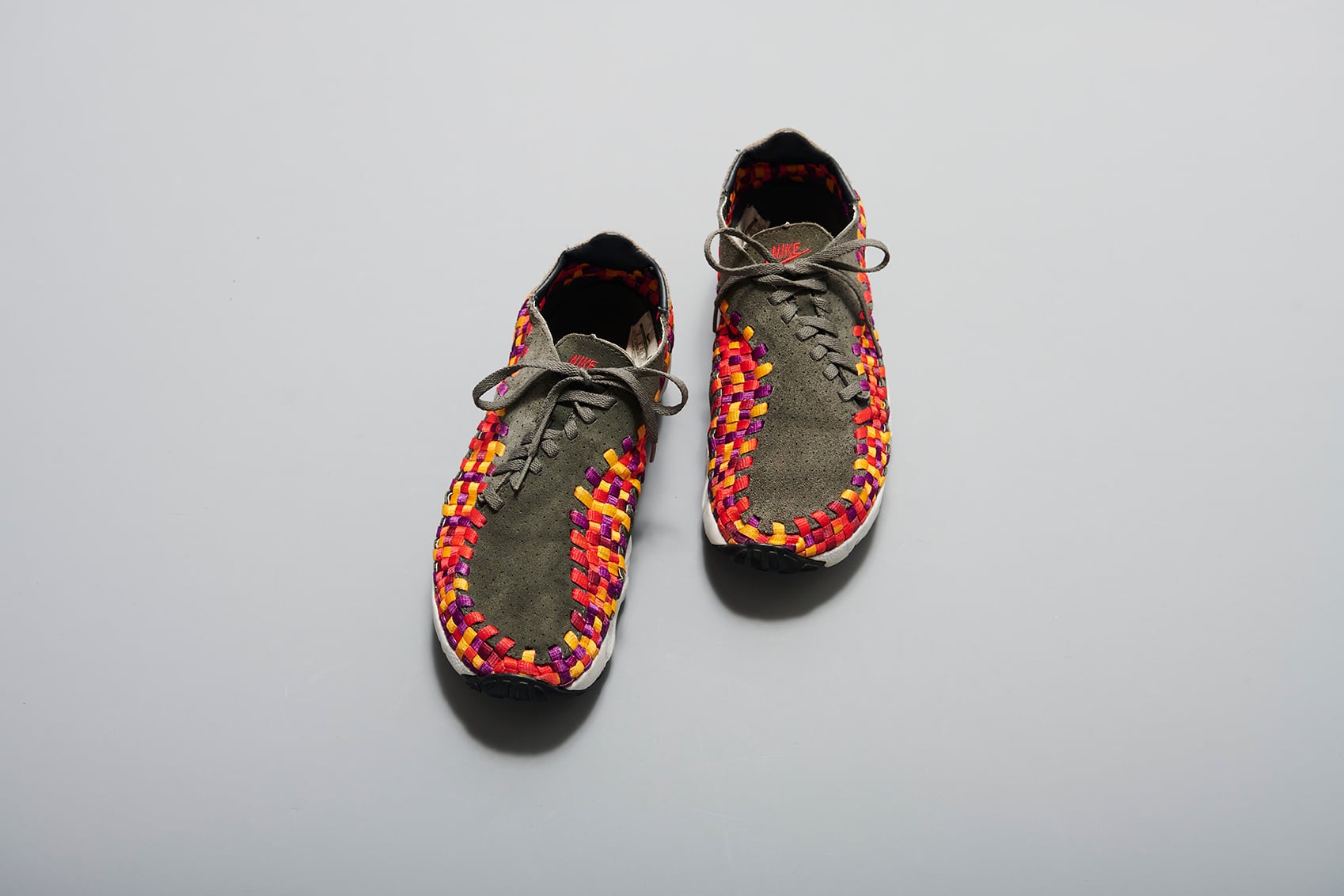 NIKE AIR FOOT SCAPE WOVEN MOTION