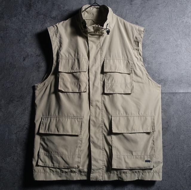 Beige multi-pocket design smooth nylon vest