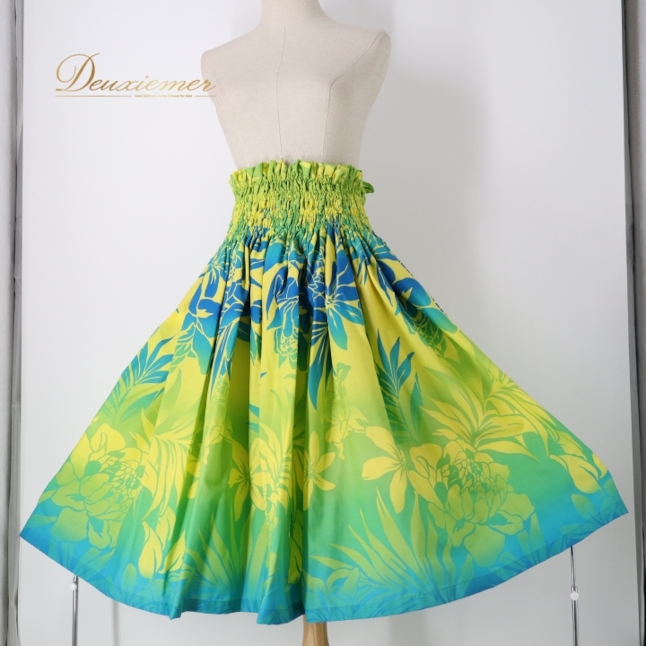 フラダンス 衣装 パウスカート イエロー系 ハレハワイイ 日本製 ハワイアンプリント アロハ フラ ダンス レッスン 練習 花柄 華やか 鮮やか さわやか 上品 大人っぽい シングル スカート フレア ブルー系 グリーン系 黄 青 緑 黄緑 フラ ダンス衣装 大人用 ハワイ アロハファッション 軽やか