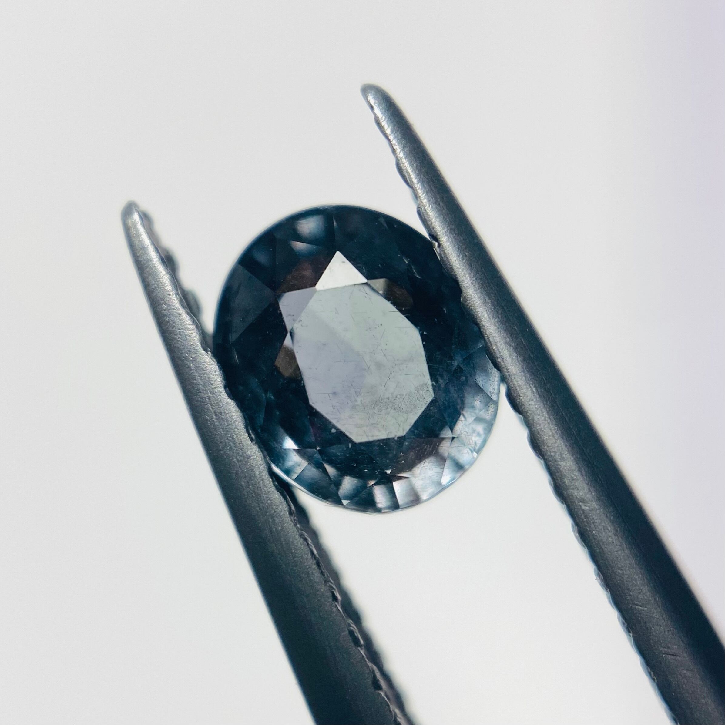 美しい秋空 ベキリーブルーガーネット