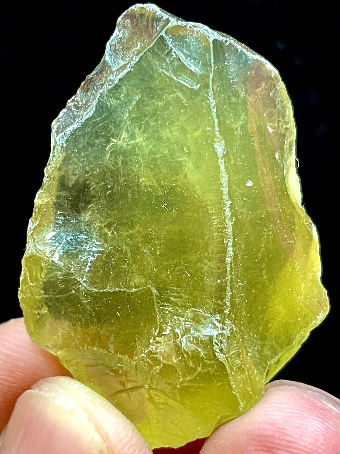 37) 変化・変容「オウロベルデ」原石