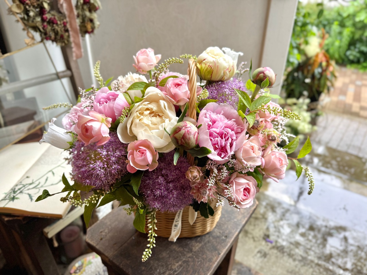 【 オーダーメイド 】季節のアレンジメント　Lサイズ