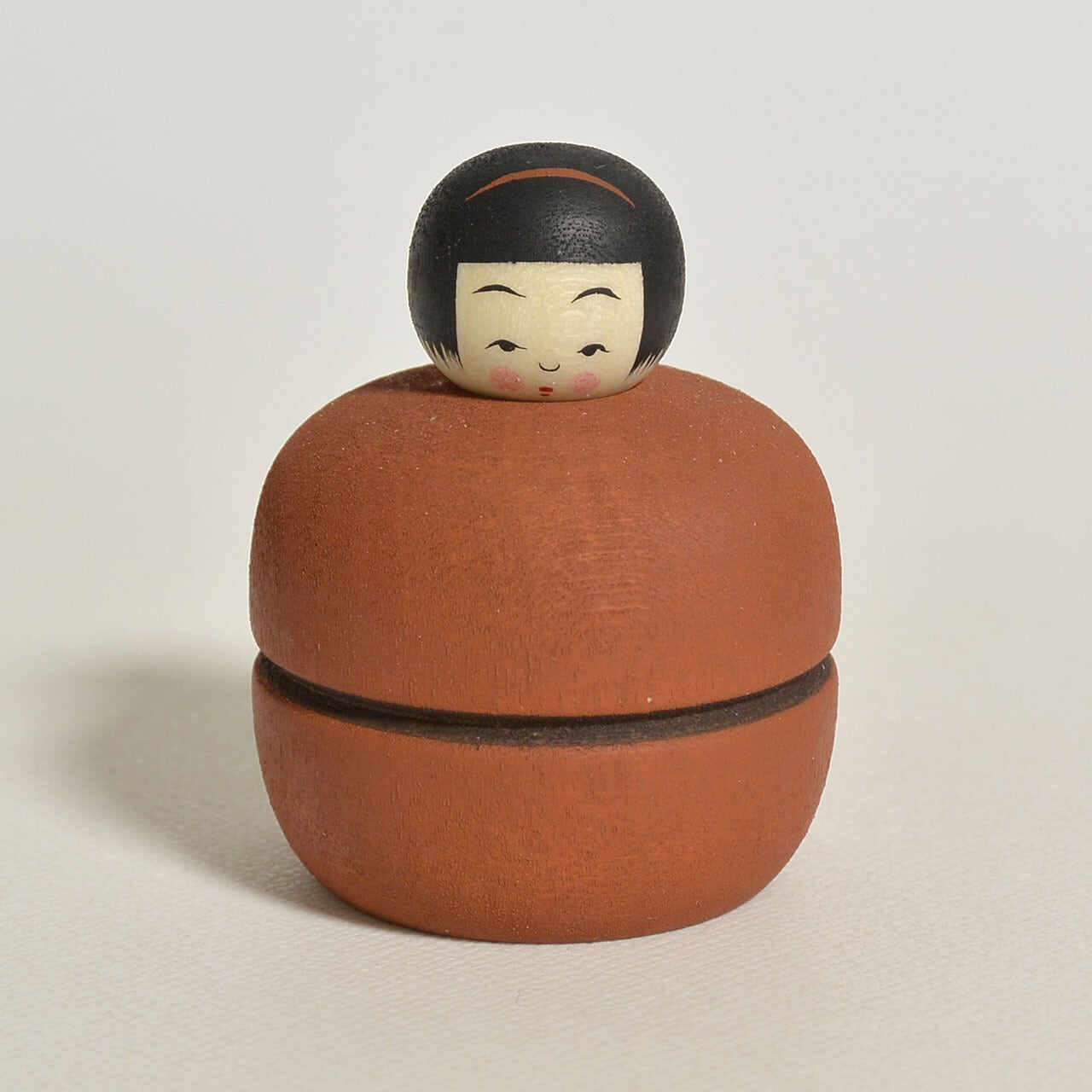 こけし マカロンちゃんこけし 約1.5寸 約4.5cm 鈴木明 工人（作並系）#2394