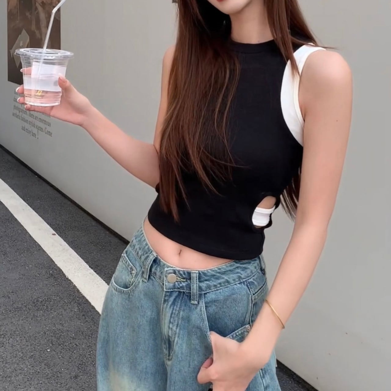 バイカラー サイドカット クロップド タンクトップ 3412913