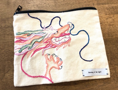 龍神デカポーチ〜聖山と変容の龍〜