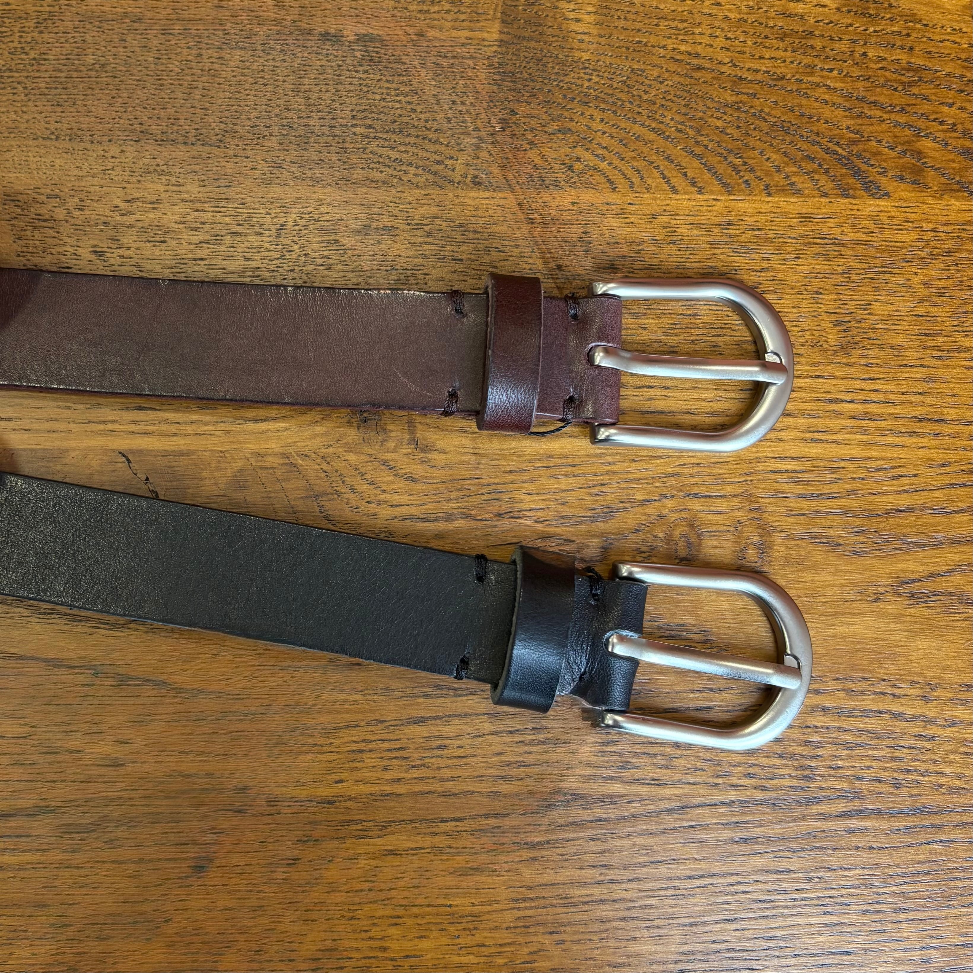 【 PAKU 】ベーシックバックルレザーベルト(SILVER)