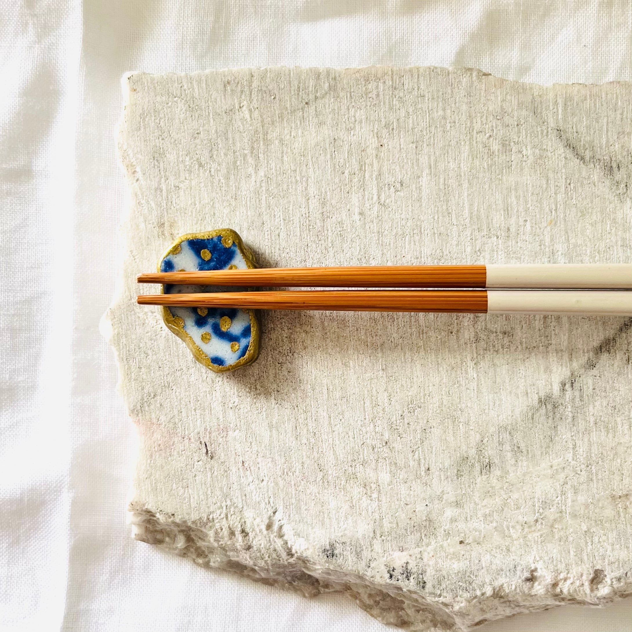金継ぎ箸置き】〈点〉ドット 陶器 ゴールド Kintsugi | UKII