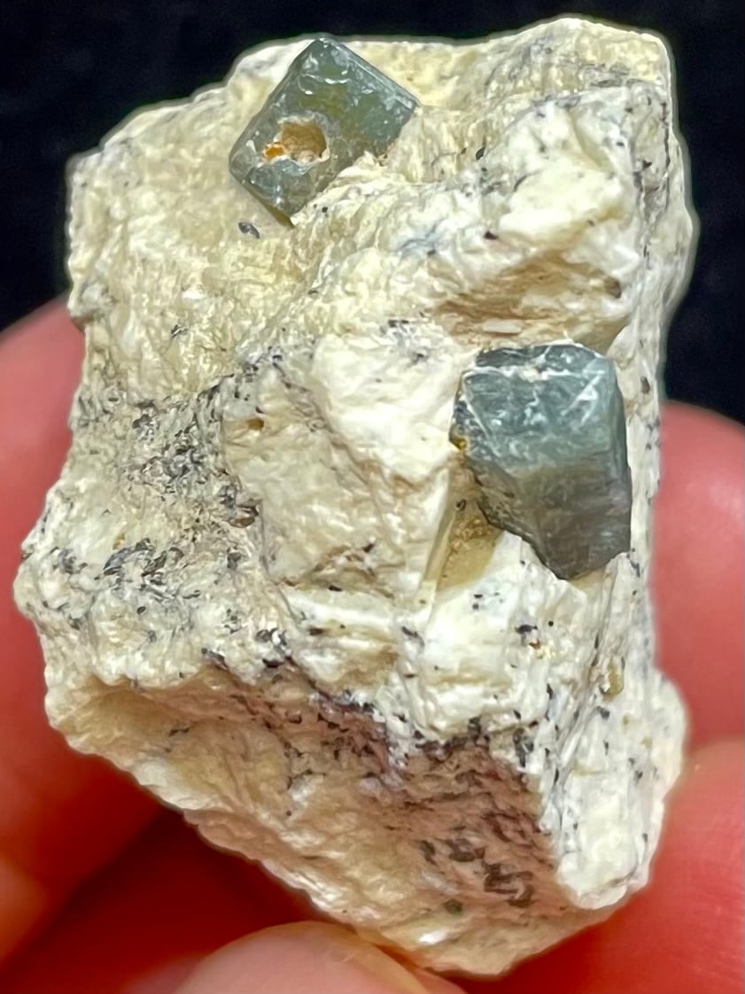 ブルーサファイア マイカ 原石 【公式通販】