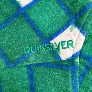 【QUIKSILVER】X-LARGE  ビッグサイズ フランネルシャツ ネルシャツ 長袖 ブロック チェック柄 カジュアルシャツ 刺繍ロゴ フラップポケット クイックシルバー グリーン系 US古着