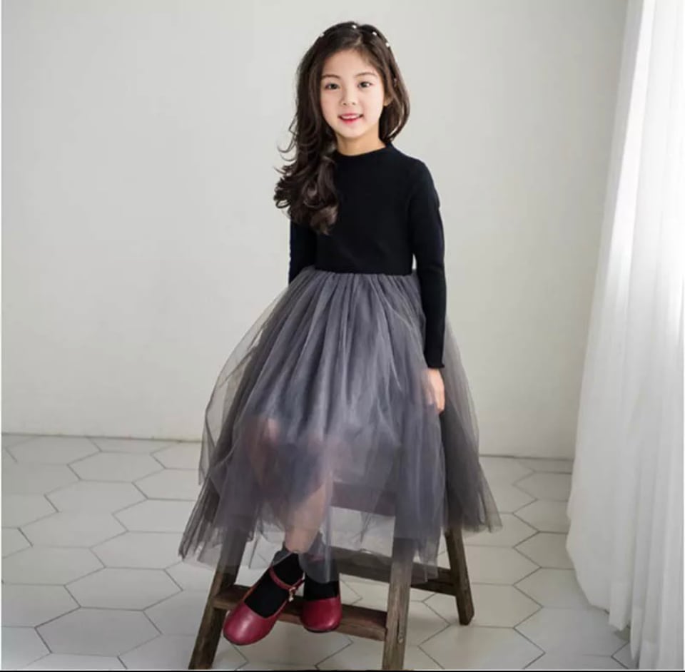 ブラックチュールドレス…….女の子　キッズ　ワンピース　海外子供服　韓国