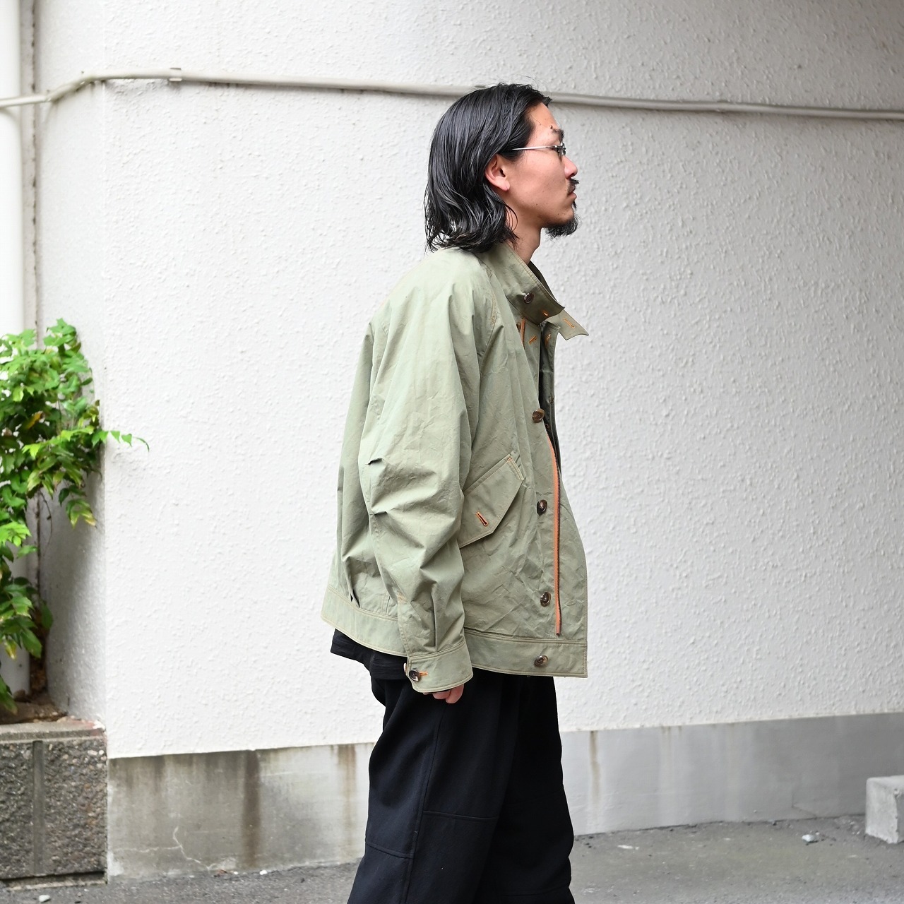 Nonnotte(ノノット)Minimum Smoking Jacketと山内(ヤマウチ)ツナギパンツコーディネート