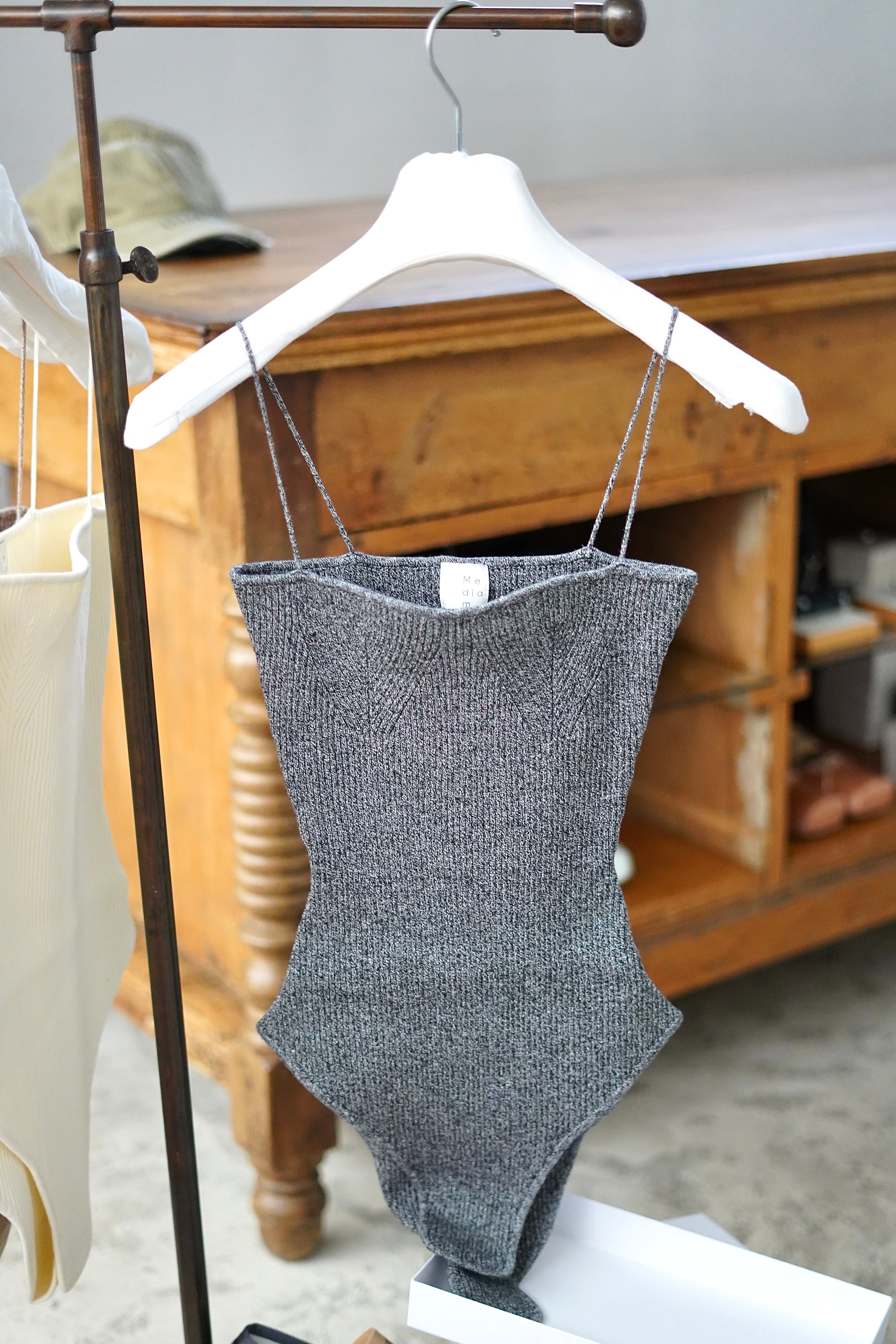 Mediam/ Knit Bare Bodysuit ( Ivory , Beige Mix , Black Mix