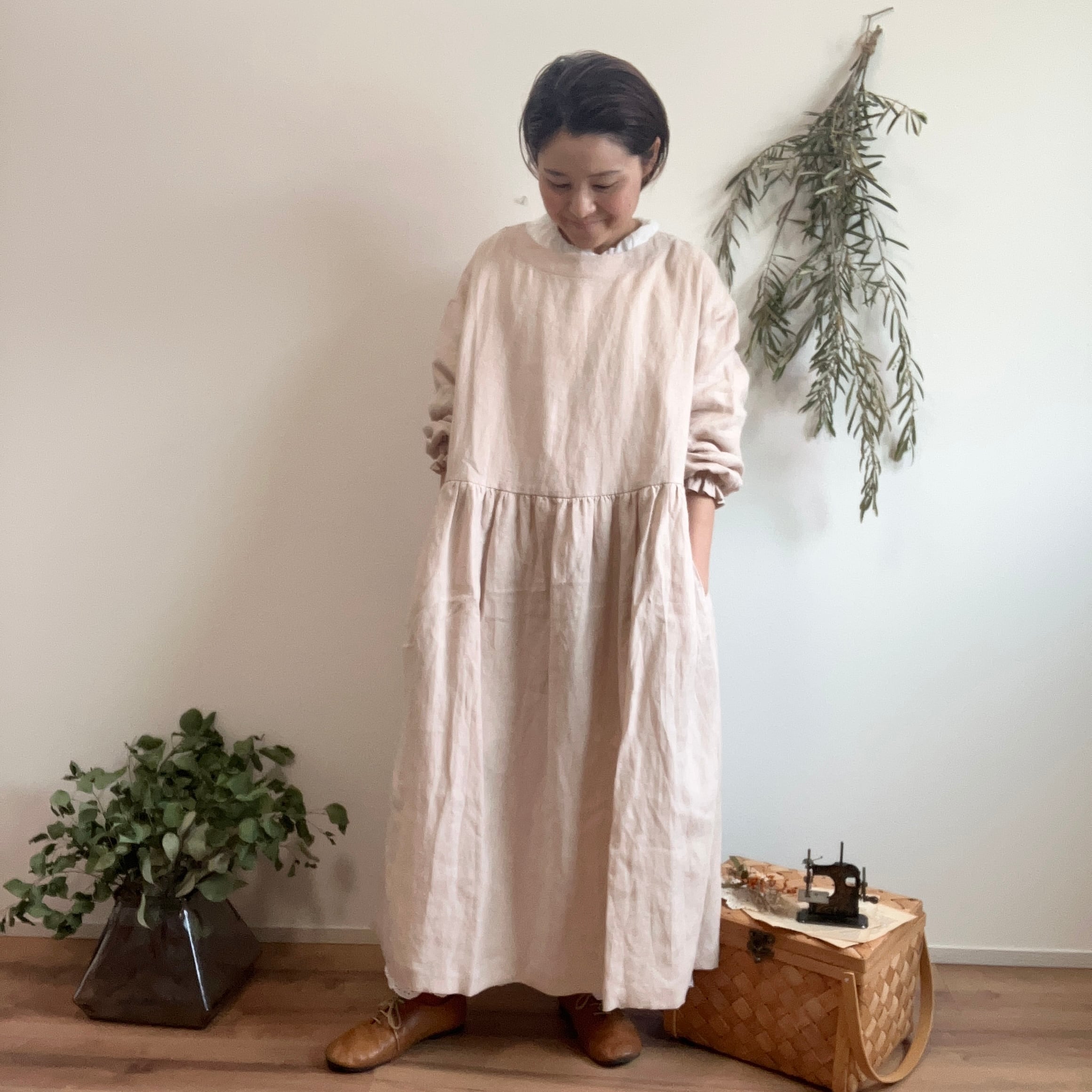 ✴︎110丈✴︎〈ライトベージュ〉薄手リネン割烹着ワンピース
