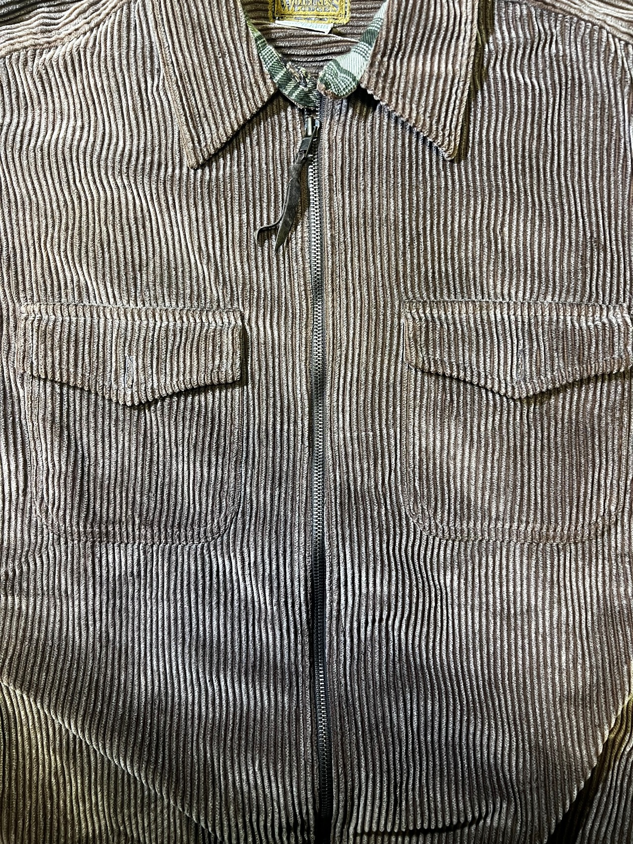 1990s- St. JOHNS BAY Wilderness Lodge Corduroy Zip Shirts