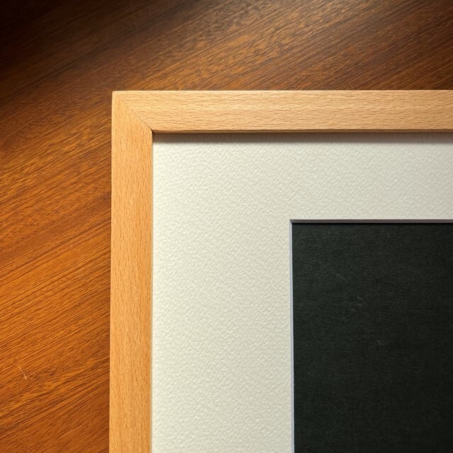 ほめがく B4 ビーチ】額縁｜オリジナルデザインの木製フレーム