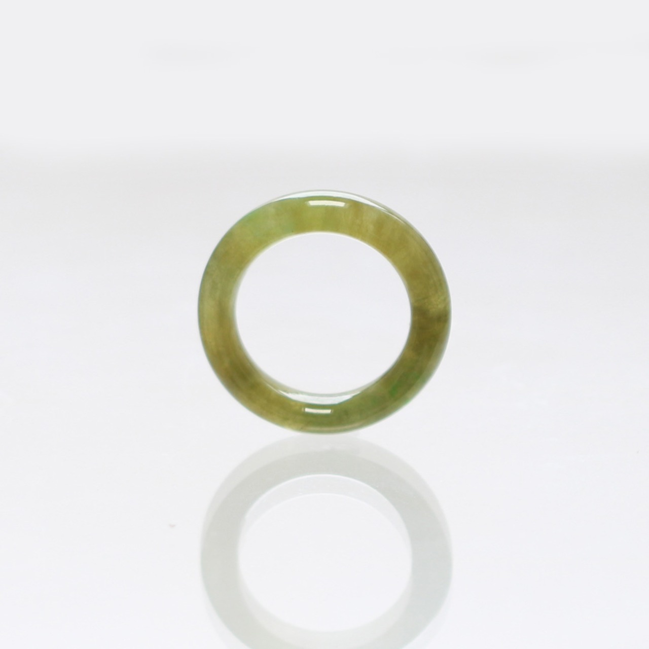 【13号】 抜群の透明感！ 翡翠くり抜き甲丸リング A貨翡翠 jd_rg2446