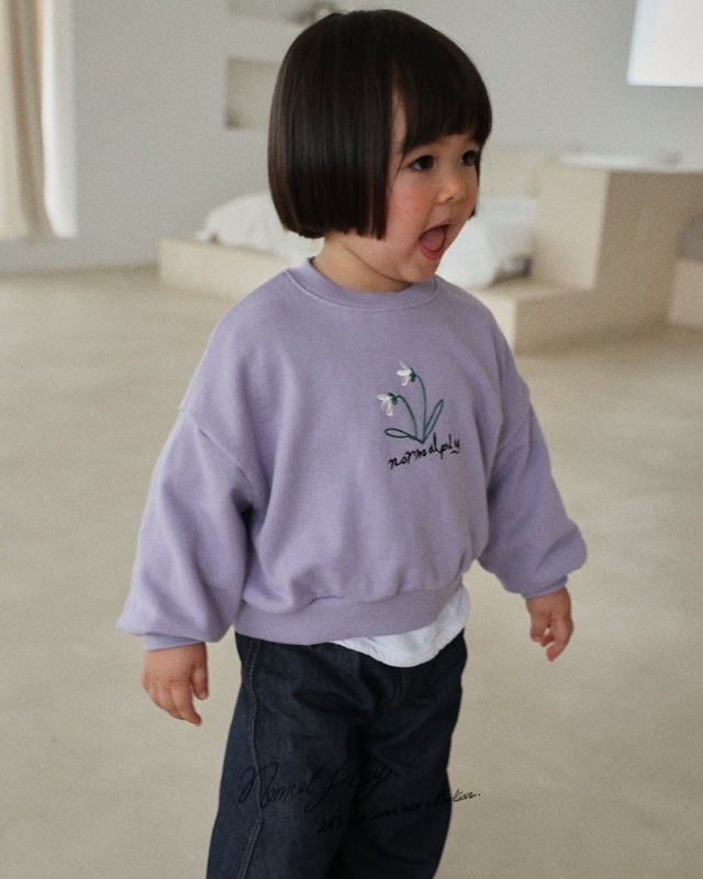 【予約/送料無料】normalplay / Two-Flower Embroidery Sweatshirt