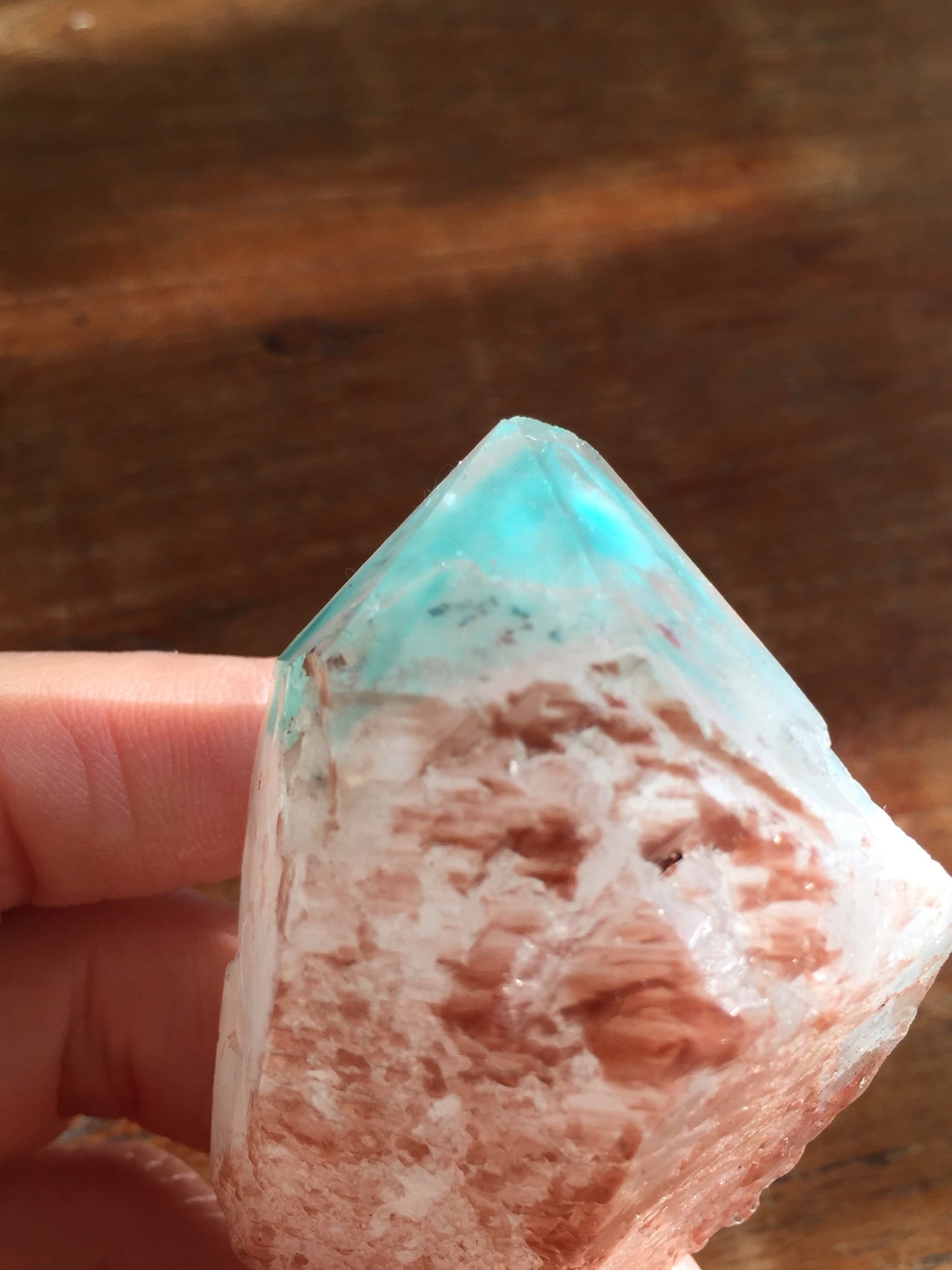 アホアイト イン クォーツ (メッシーナ産) | amenti crystal