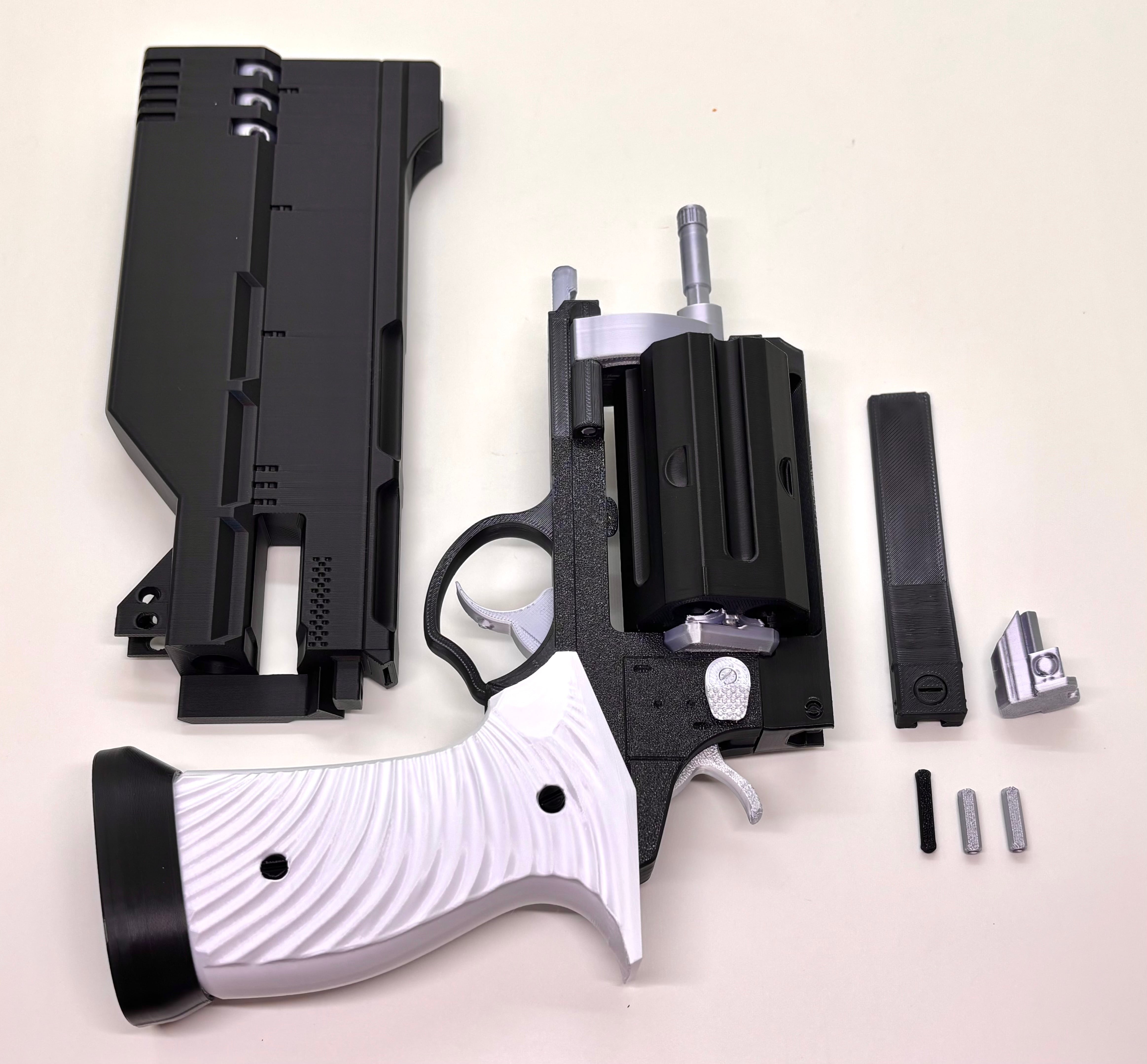 可動モデル）RE9 リボルバー 強化版(金属なし、発射機能なし） | 3D