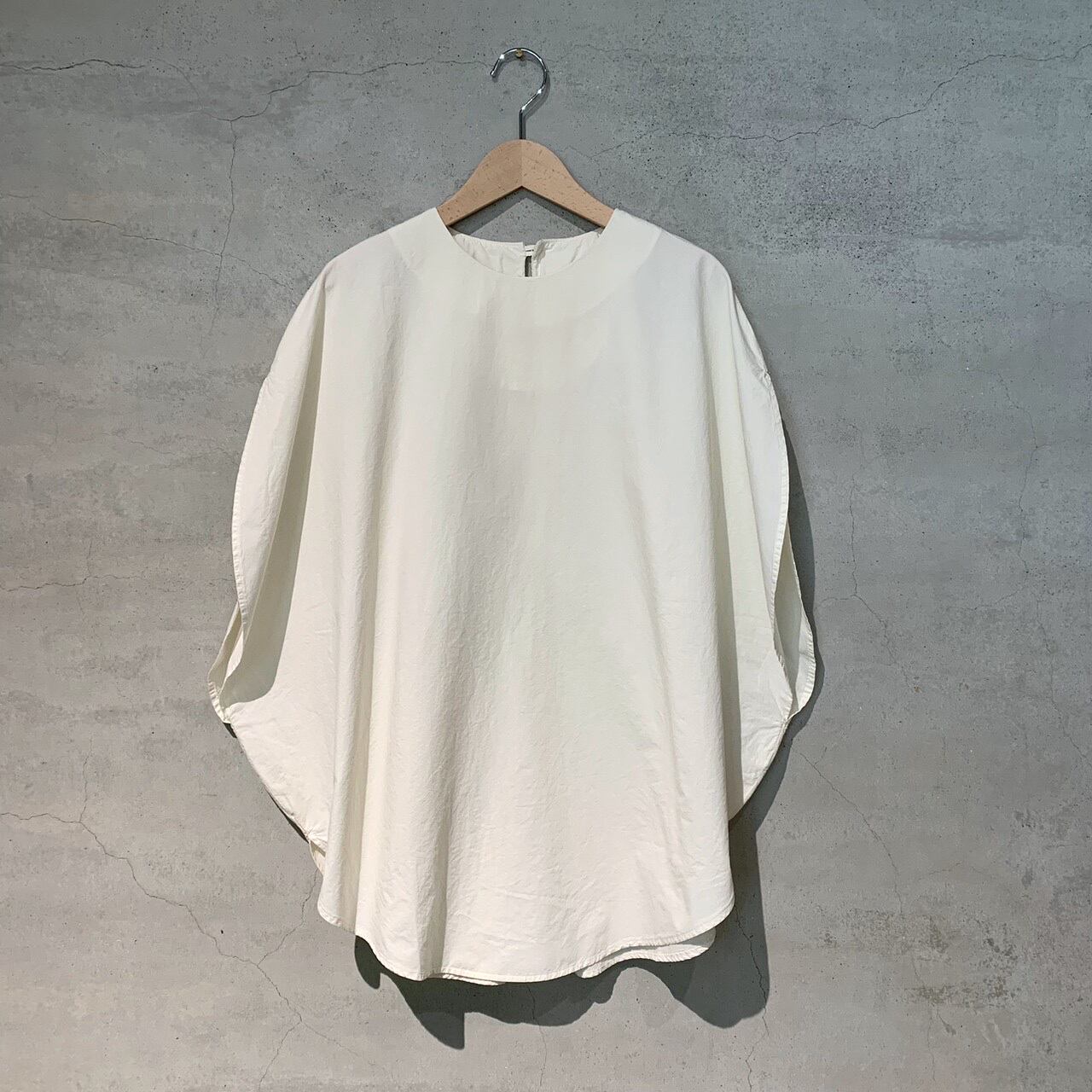 【COSMIC WONDER】Cotton silk typewriter circle shirt/Shell/17CW01173-1 |  セレクトショップ-八十八-香川県丸亀/-エイティエイト-愛媛県新居浜の通販 オンラインショップ- powered by BASE