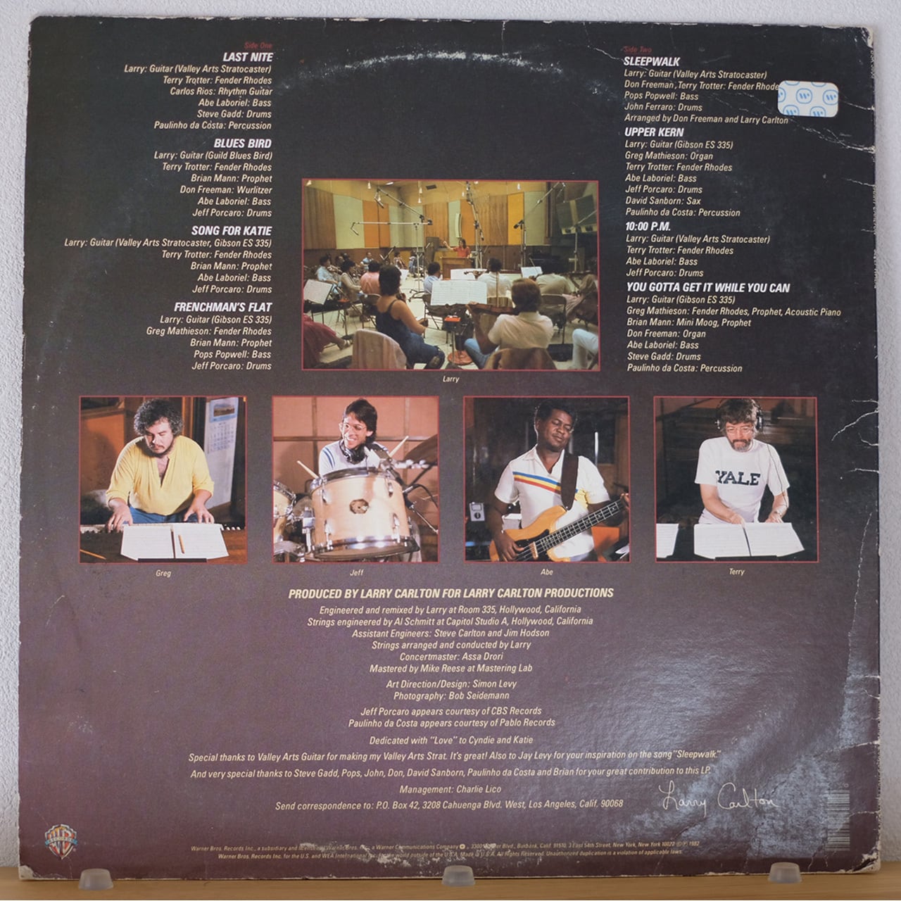 (米国盤LPレコード) Larry Carlton / Sleepwalk Carlton, Larry - Sleepwalk - Amazon.com Music