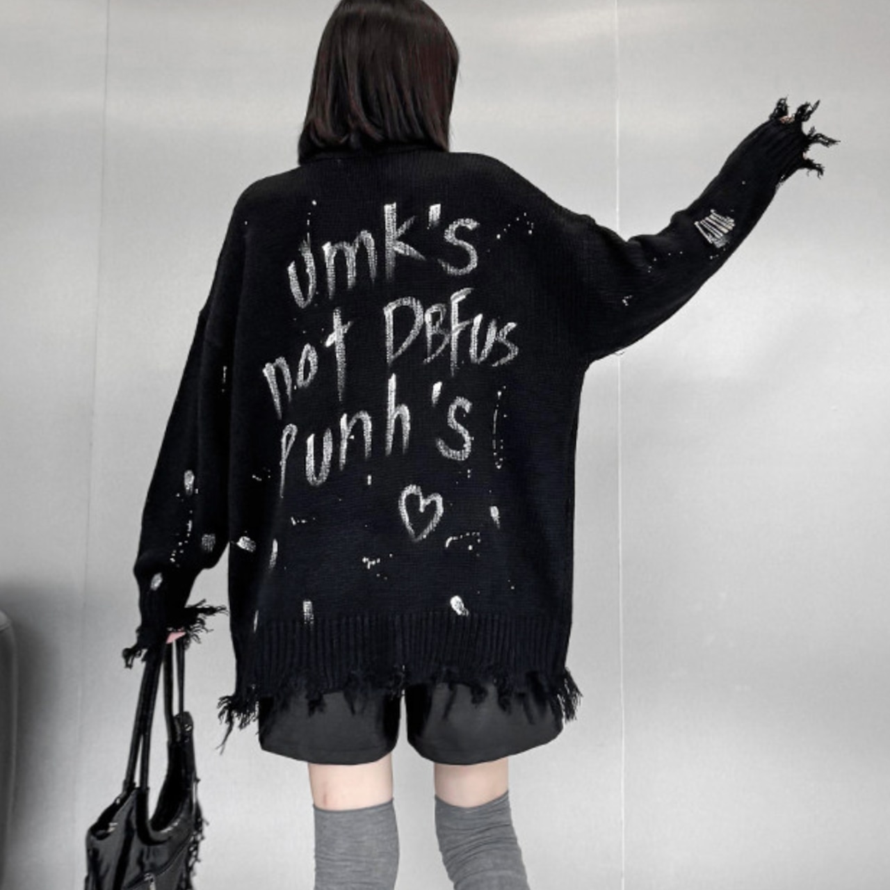 Letter print distressed knit (ME429)