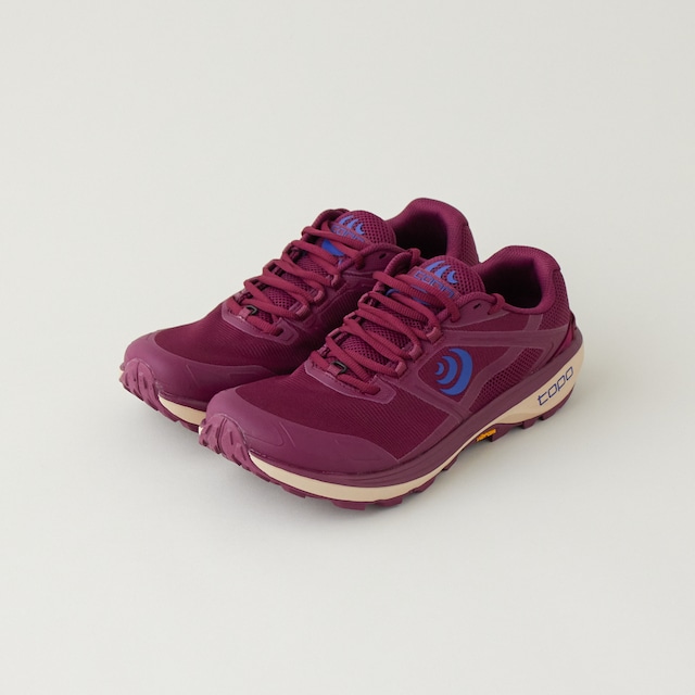 Topo Athletic トポ アスレチック TERRAVENTURE 4 Berry/Violet レディース トレイルランニング シューズ