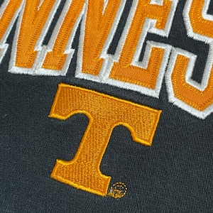 【PROEDGE】カレッジ テネシー大学 Tennessee 刺繍ロゴ アーチロゴ パーカー スウェット フーディー hoodie L 黒 us古着