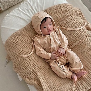 【春作】帽子付き小花柄オールインワン