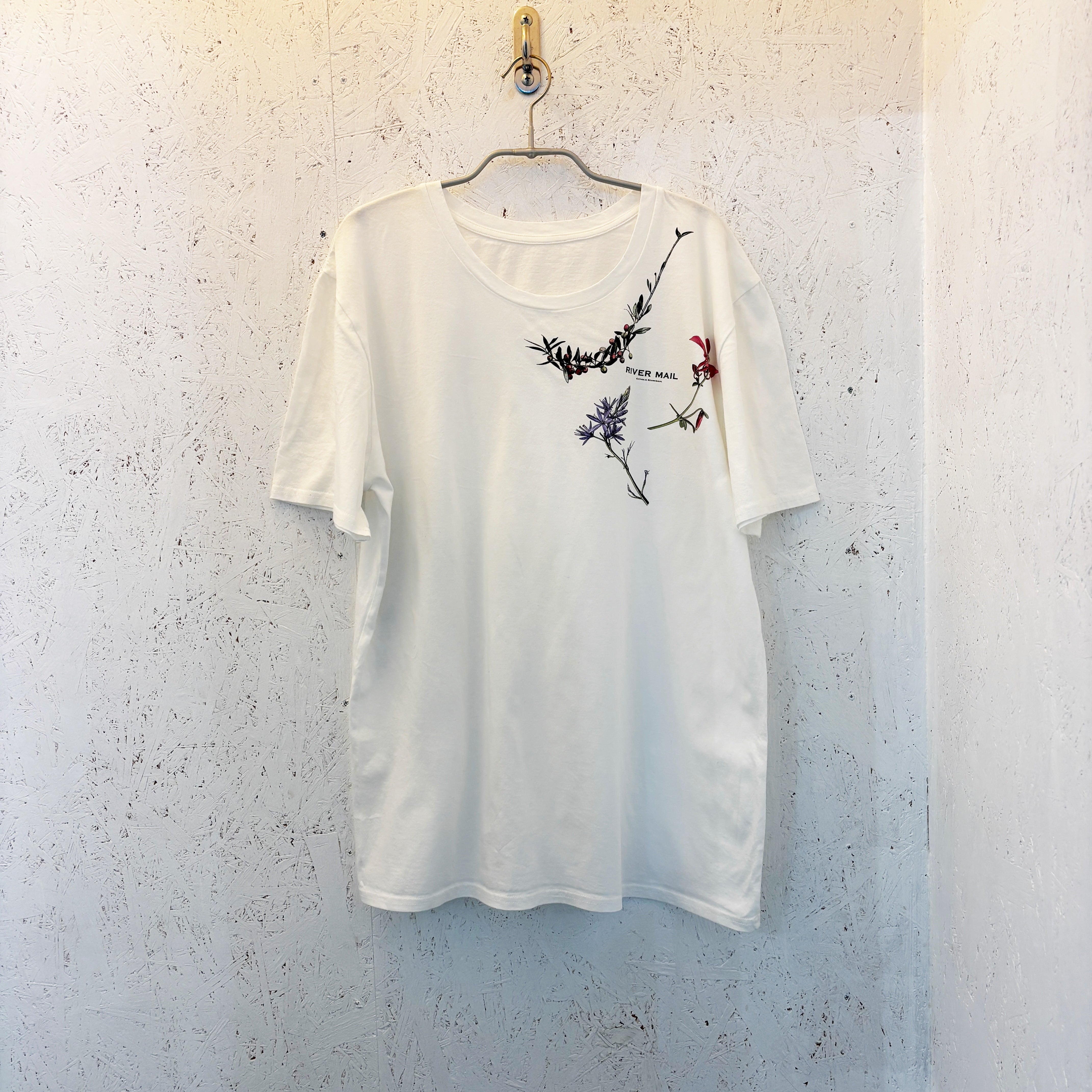 【Garden Flower T-Shirt】
