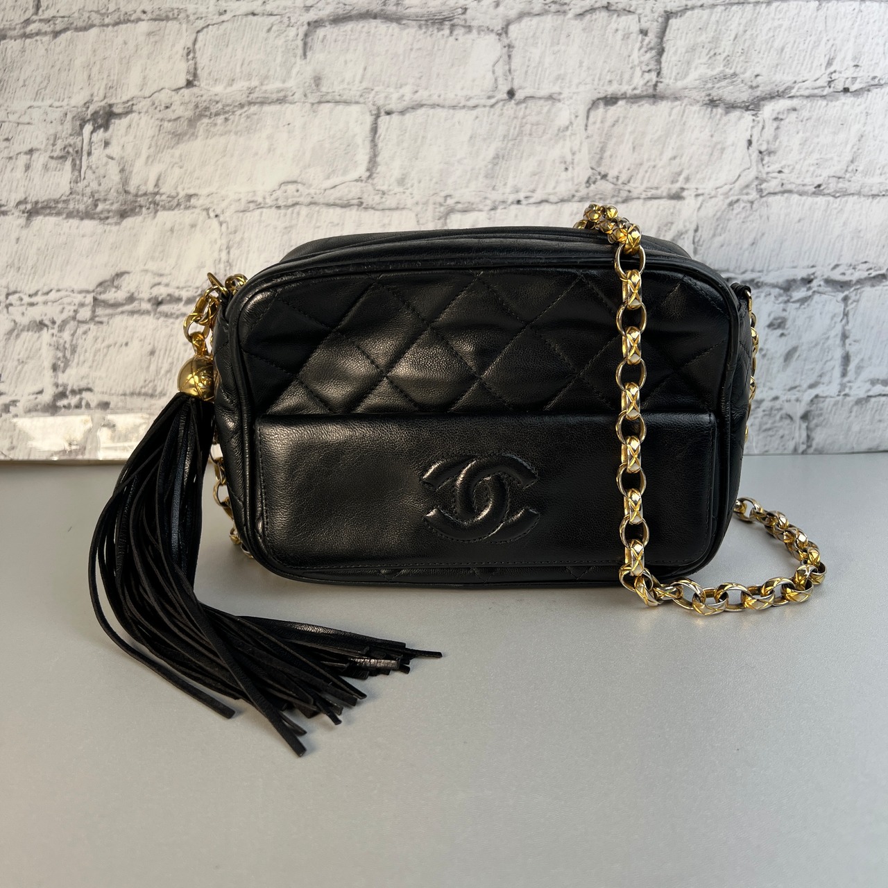 CHANEL シャネル ココマーク マトラッセ フリンジ レザー ショルダーバッグ ブラック A-10177