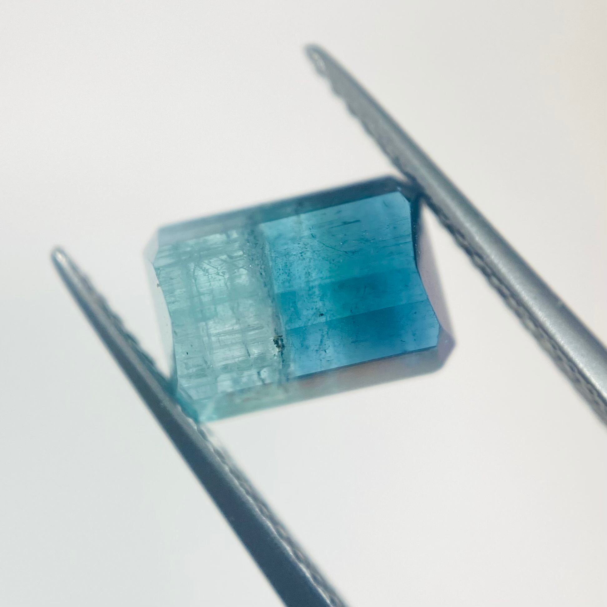 爽やかかわいいバイカラートルマリン