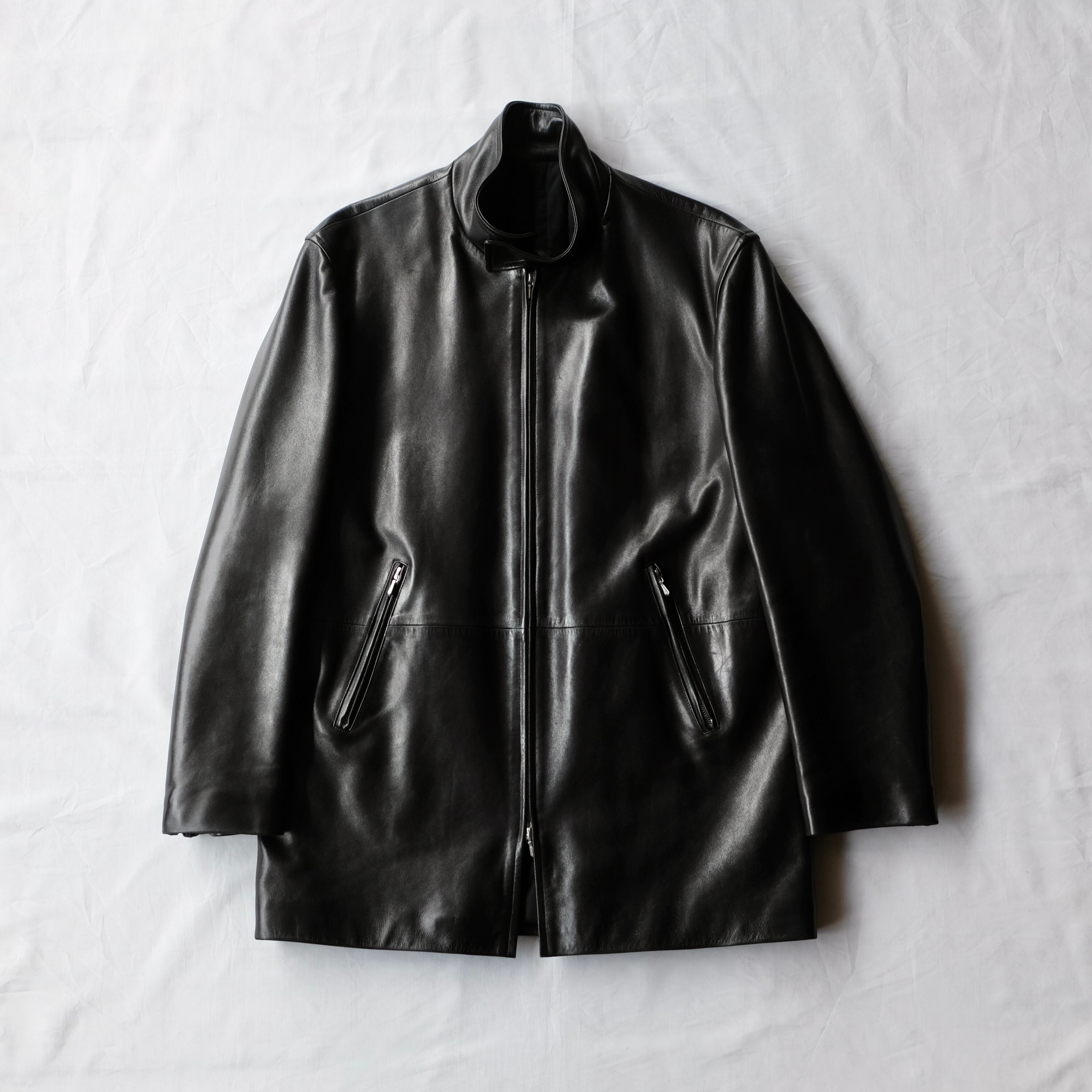 agnes b. HOMME MADE IN FRANCE SHEEP LEATHER HALF COAT | safarionline
