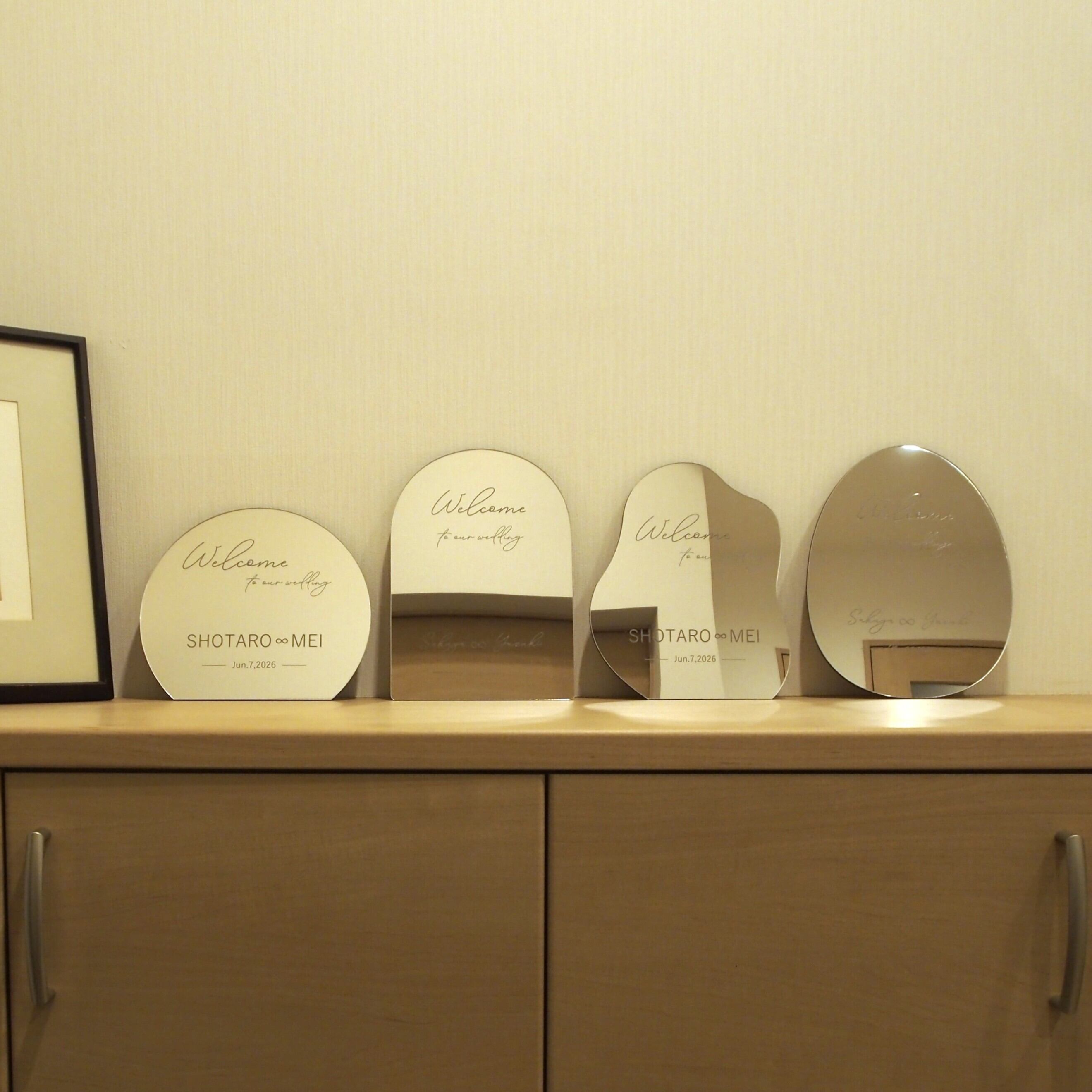 ウェルカムミラー【half moon】／ウェルカムボード アクリル ミラー