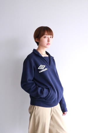 Vintage umbro collar sweater