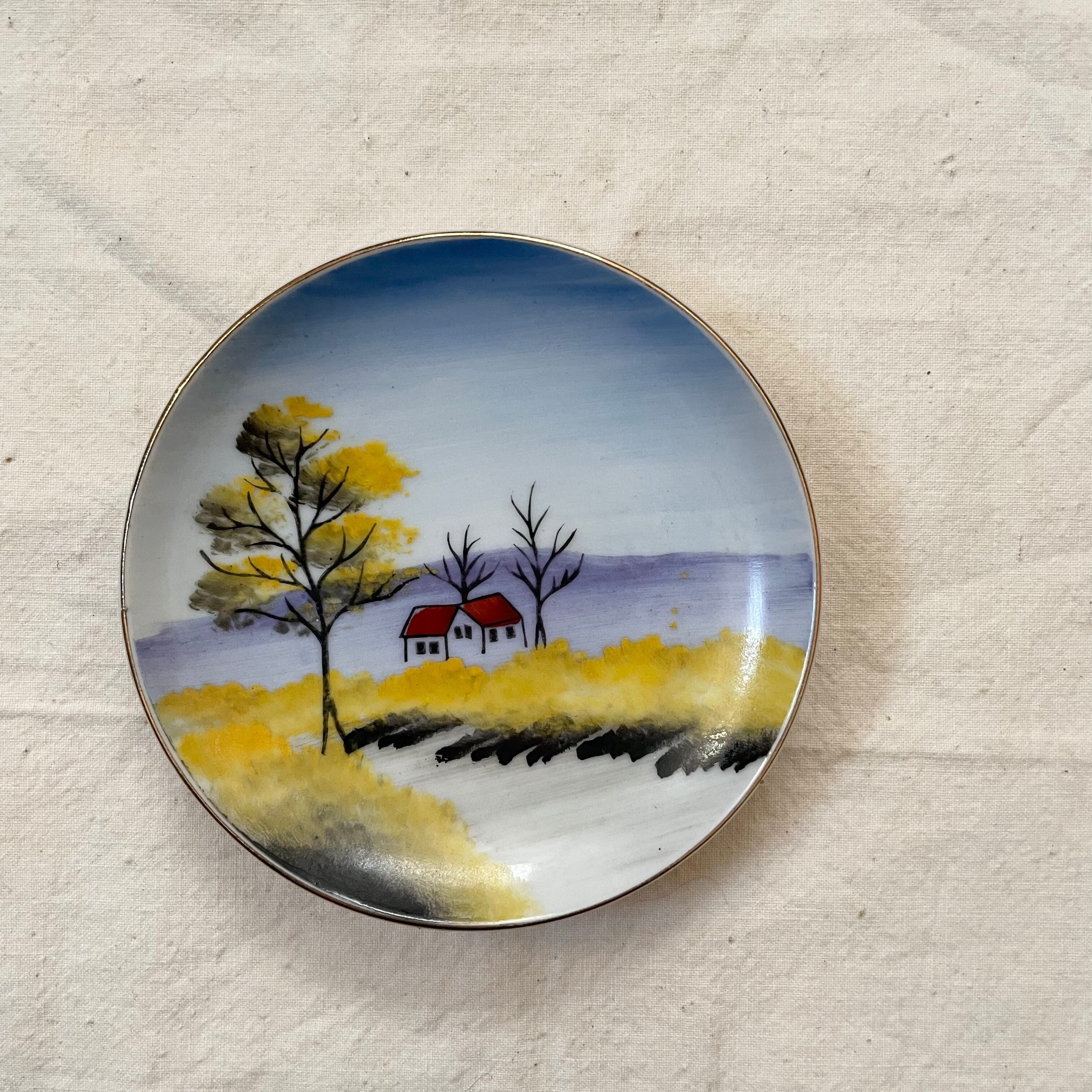 黄色い風景の飾り皿