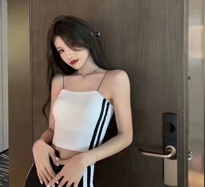 スポーティーカジュアルキャミ