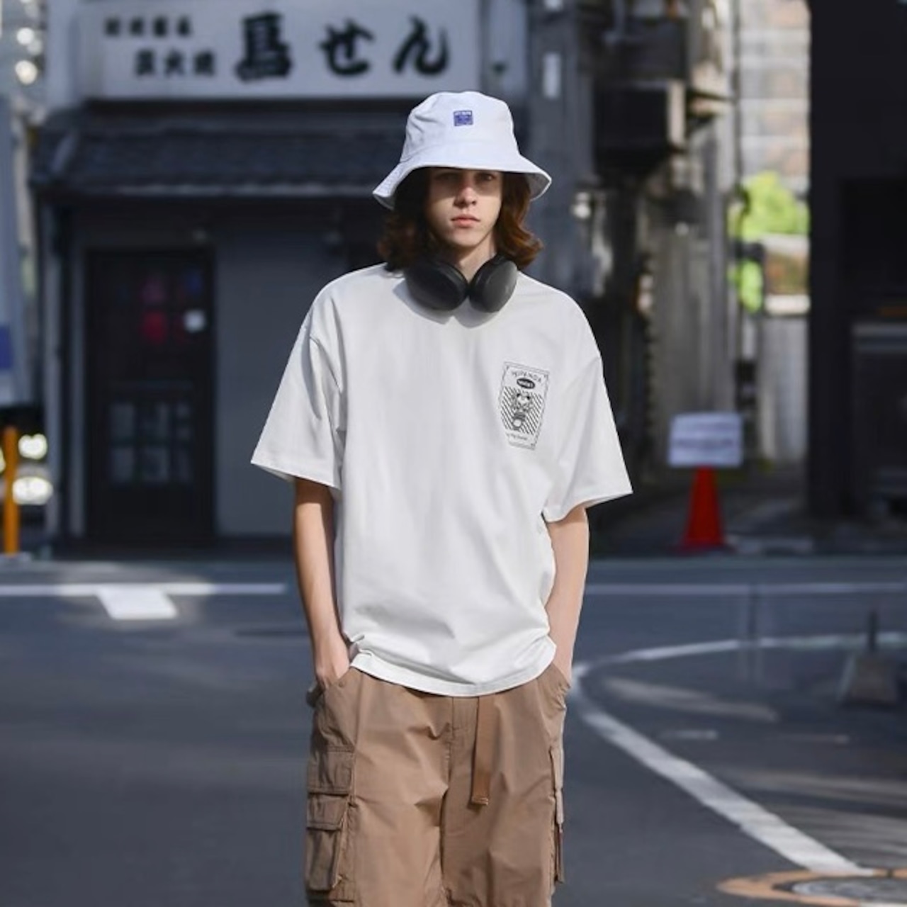 SALE【HIPANDA ハイパンダ】メンズ  リフレクタープリントプリント Tシャツ MEN'S REFLECTOR TEE / WHITE・BLACK