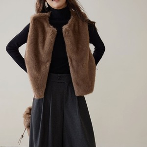 Fake Fur Vest T4093