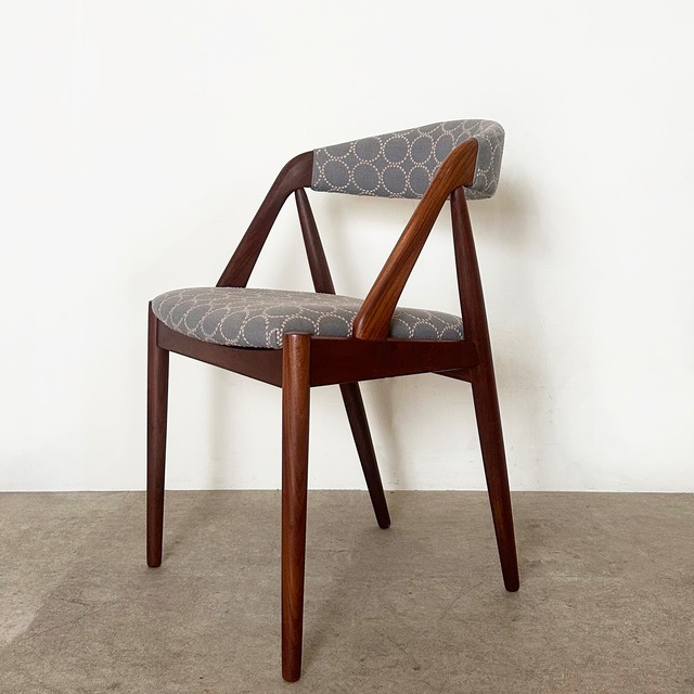 NV31 Dining chair by Kai Kristiansen with mina perhonen dop tambourine / CH027-3