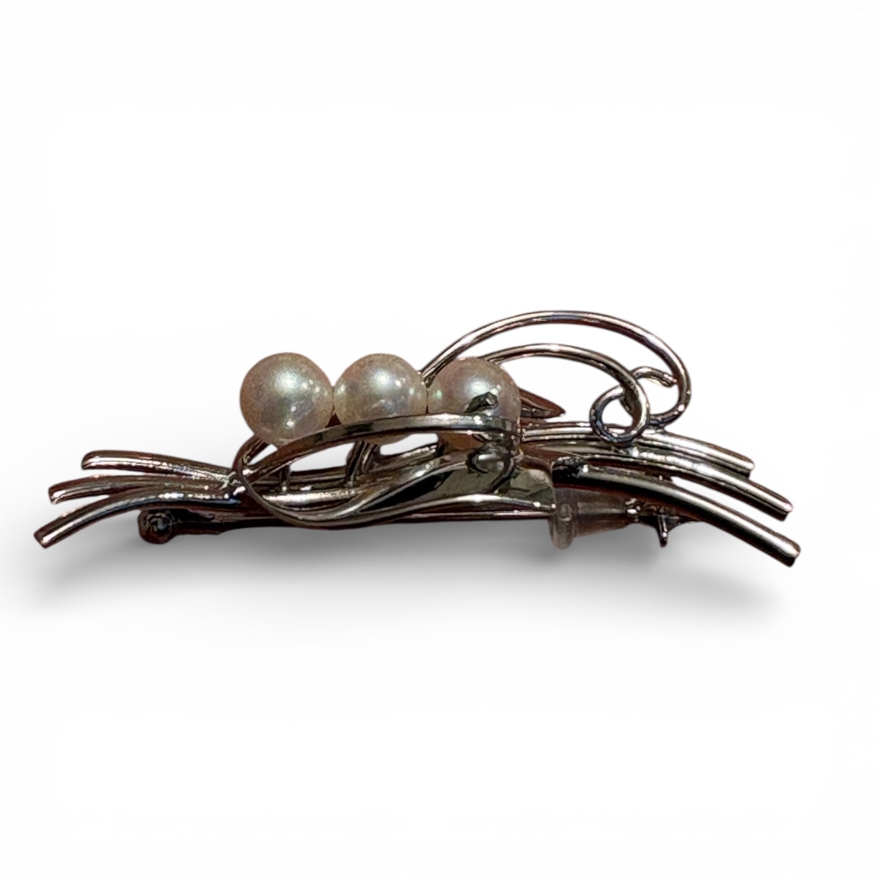 【現品１品限り・送料無料】伊勢志摩産あこや真珠 ブローチ 6.0mm 3粒 シルバー925 上品フォーマル・セレモニー対応 パールブローチ