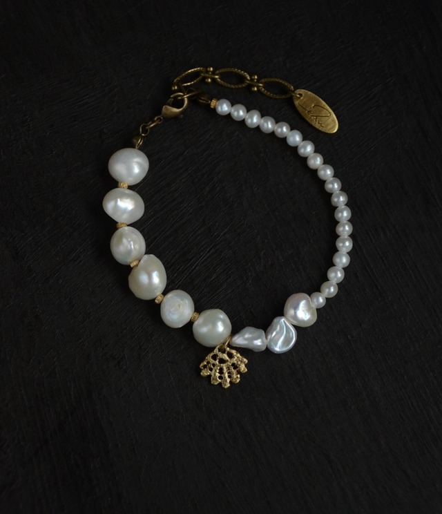 Hem lace / Pearl bracelet - White