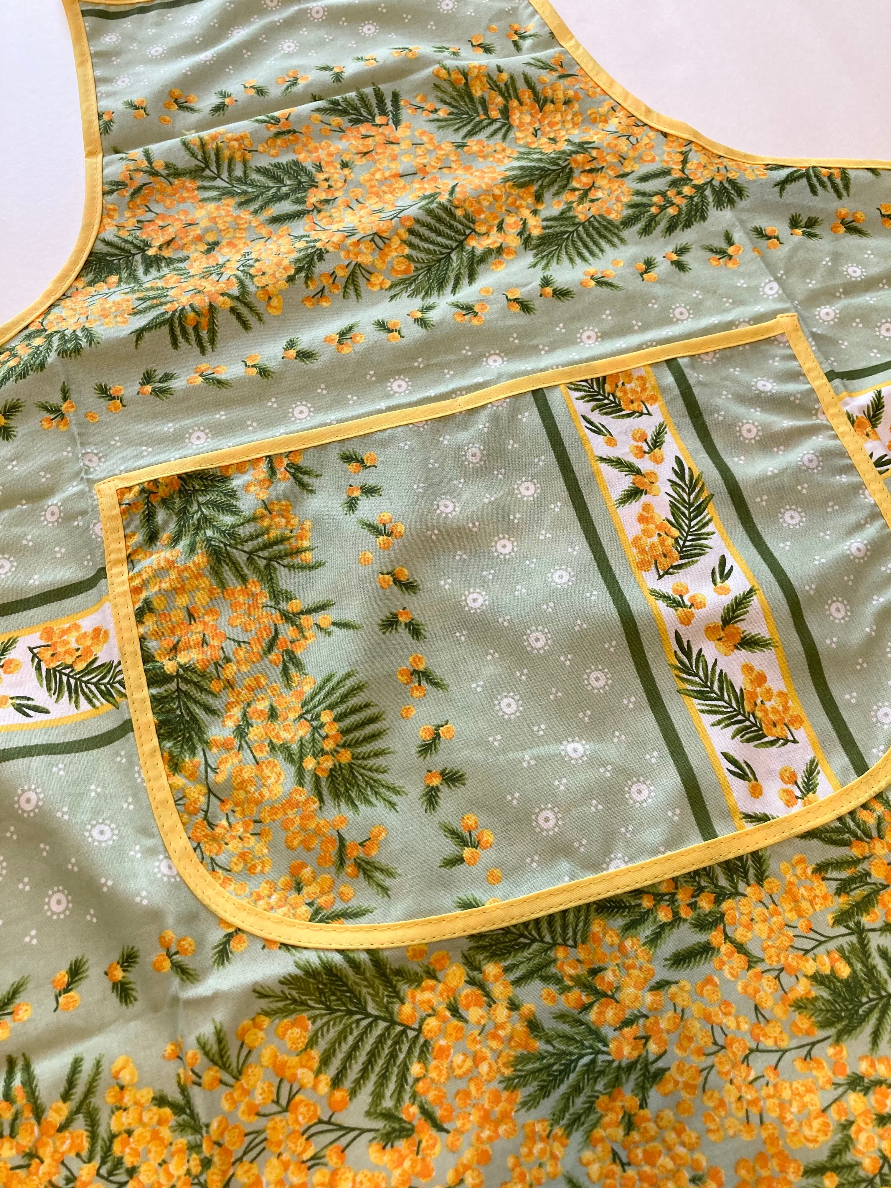 プロヴァンス柄 エプロン（ミモザ） | Provence Select（プロヴァンス