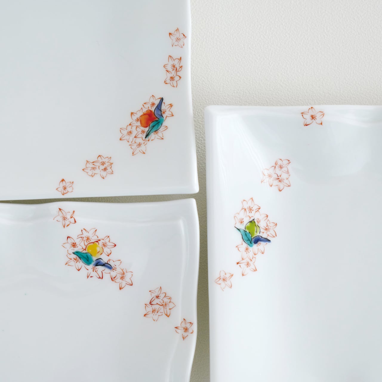 桃花文 銘々皿（1枚） | 肥前赤絵窯元 鷹巣